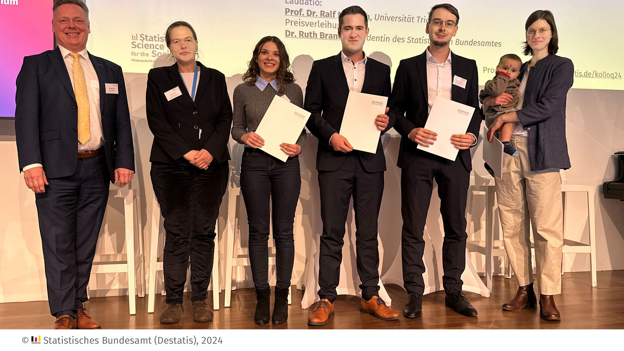 Gruppenfoto im Rahmen der Preisverleihung